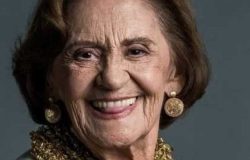 Aos 98 anos, morre a pioneira da teledramaturgia brasileira Laura Cardoso