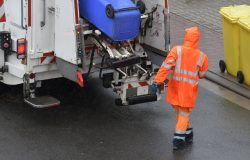 Atropelamento de gari por motorista embriagado interrompe coleta de lixo na Barra Funda