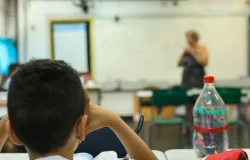 Brasil gasta US$ 4.133 por estudante e fica com apenas um terço do investimento médio da OCDE