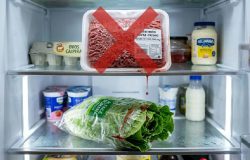 Como organizar a geladeira para evitar contaminação cruzada de alimentos