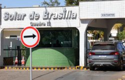 Defesa de Bolsonaro tenta reverter veto a visitas em prisão domiciliar