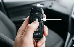 Desvendando a função secreta da chave do carro que refresca o veículo em segundos