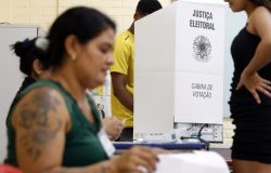 Eleições em São Paulo registram seis prisões e sete casos policiais até meio-dia de domingo segundo a PM