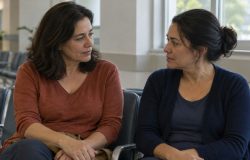 Encontro fortuito em hospital revela que mal-entendido de duas décadas separou velhas amigas