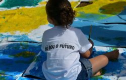 Entidades entregam propostas de proteção a crianças e adolescentes aos candidatos