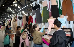 Etiquetas de roupas: saiba por que você não deve descartar as instruções de conservação