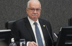 Fachin dá 24 horas para PF detalhar custódia de celular de Daniel Vorcaro