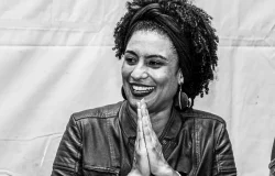 Família denuncia ofensas racistas contra Marielle Franco em grupo da PUC-Rio