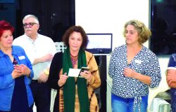A professora Frances Rava fez um emocionado discurso
