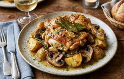 Frango ao alho: o segredo do chef Dani García para um prato suculento e aromático
