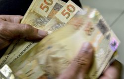 Governo convoca bancos para iniciar a terceira fase do programa Desenrola