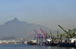 Governo reduz projeção do superávit comercial de 2026 para US$ 84,4 bilhões por oscilação do petróleo