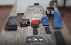 Homem é preso com centenas de porções de drogas em Itapevi