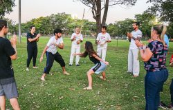 tivas da USP A Semana Conviver, Jogar e Brincar ocorrerá nos dias 26, 27 e 28 de