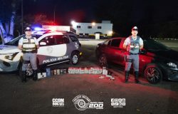 tados em veículo abordado na rodovia Na madrugada de hoje (01), policiais milita