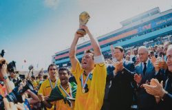 Divulgação/Netflix (via Newsletter Netflix) O futebol está presente na vida dos brasileiros muito além dos