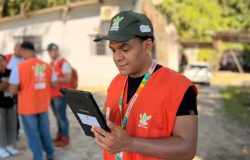 meio da ampliação do tratamento de esgoto e da redução da poluição em rios e cór
