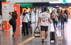47,88% do volume total de serviços prestados no Brasil. Na comparação com abril