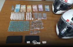 tráfico de drogas, na tarde desta quarta-feira (17), durante o desencadeamento d