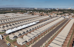 meio das modalidades Preço Social e Carta de Crédito Imobiliário (CCI). Durante