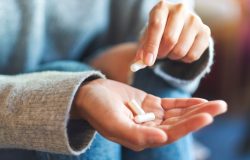 antibióticos, infecções ou quimioterapia, ajudando a restaurar e equilibrar a fl