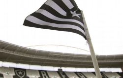 Internet-1-966x507.jpg" alt="Logo do Botafogo - Foto: Internet" class="wp-image-2455066" srcset="htt