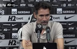 Youtube-1.jpg" alt="Eduardo Domínguez no Atlético-MG - Foto: Youtube" class="wp-image-2639011" srcse