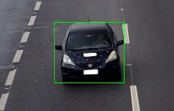 passageiros (40%) quanto por motoristas (30%), além do uso do celular ao volante
