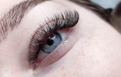 Guia prático: 6 truques para deixar os cílios mais longos sem gastar com extensão