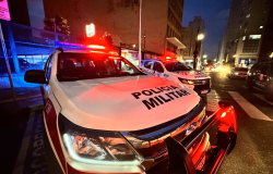 pedestres sobre uma criança desacompanhada pela via. Nas buscas, a equipe locali