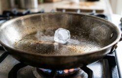 A técnica correta de aquecimento evita que os legumes fiquem moles e sem sabor. – Imagem gerada por IA