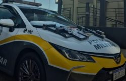 contrabando após abordagem na Rodovia Antônio Machado Sant’Anna (SP-255). Na man