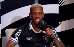 Além de Danilo, Botafogo prepara saída de atacante de Franclim em 2026