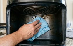 O erro de limpeza que reduz o desempenho da sua air fryer e como evitá-lo