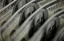 Tensão global impulsiona dólar a R$ 5,11 e freia bolsa brasileira em dia de alta do petróleo