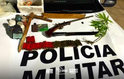 Homem é preso em Tapiraí após ameaçar família com facão e manter arsenal ilegal