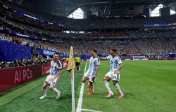 Espanha e Argentina projetam renovação de elencos de olho na Copa do Mundo de 2030