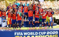 Espanha conquista bicampeonato mundial e consagra nova geração no futebol