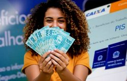 Beneficiários do PIS/PASEP 2026 recebem até R$ 1.621 no lote final de agosto