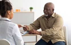 Colesterol alto: entenda os riscos, o diagnóstico e como controlar a saúde cardiovascular