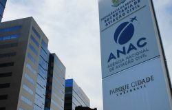 Anac alerta para perigo de trotes com óleo de aviação após morte de piloto no Paraná