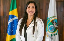 Justiça barra deputada de estimular demissão de adversários políticos