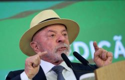 Lula critica revogação de visto de embaixadora e cobra respeito diplomático dos EUA