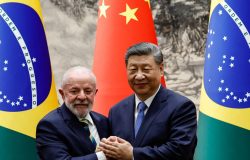 Lula e Xi Jinping discutem avanço de acordo comercial entre Mercosul e China