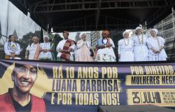 Marcha das Mulheres Negras em São Paulo clama por justiça dez anos após morte de Luana Barbosa