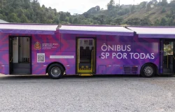 Ônibus SP por Todas leva acolhimento e proteção a mulheres durante o Empreendatur em Jaú