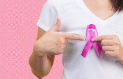 Paciente relata superação do câncer de mama e destaca importância do acolhimento