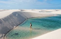Parque nacional dos lençóis maranhenses encanta com lagoas entre dunas