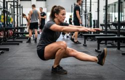Pistol squat: a técnica avançada para ganhar força e definir os músculos das pernas