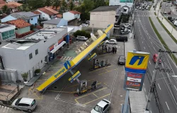 Polícia investiga mortes por descarga elétrica após ventania no Rio de Janeiro